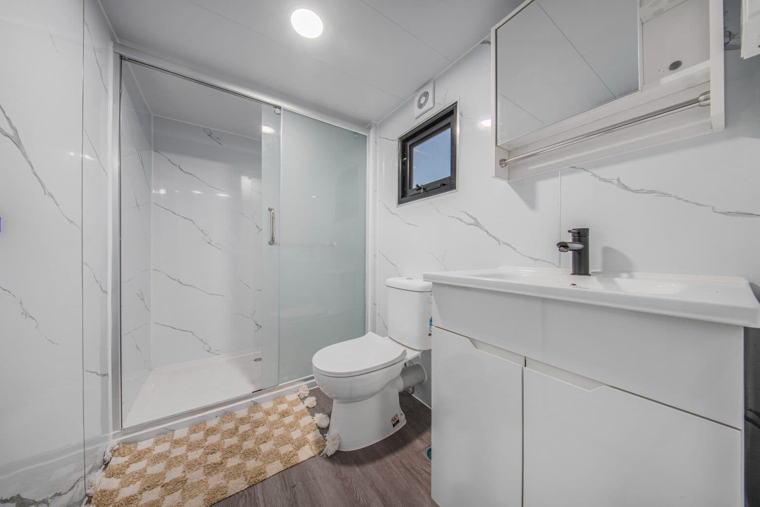 Baño completo, Casa Smart Mody